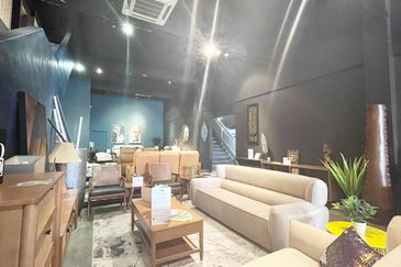 Kampung Sungai Kayu Ara