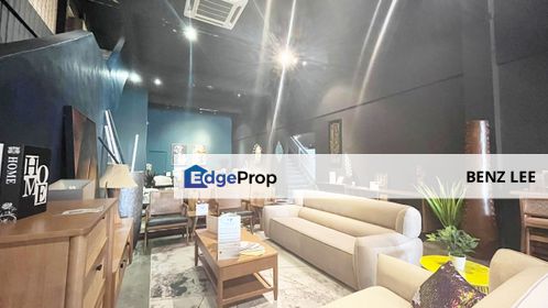 (Commercial Showroom) LDP Kampung Kayu Ara Petaling Jaya, Selangor, Petaling Jaya