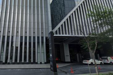 Menara EcoWorld (The Stride Strata Office @ BBCC)