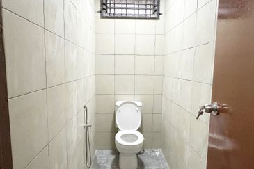 (Ground Floor) Jalan Alfa Pusat Perdagangan Subang Permai Seksyen U6