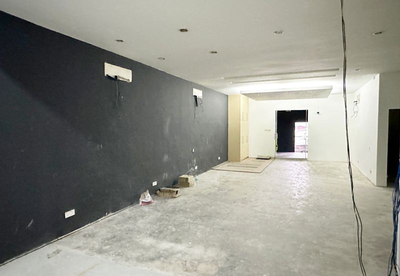 (Ground Floor) Jalan Alfa Pusat Perdagangan Subang Permai Seksyen U6