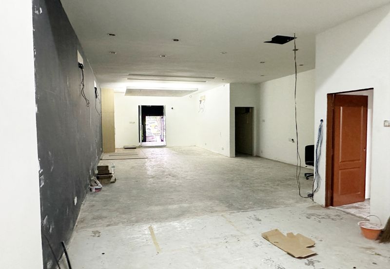 (Ground Floor) Jalan Alfa Pusat Perdagangan Subang Permai Seksyen U6