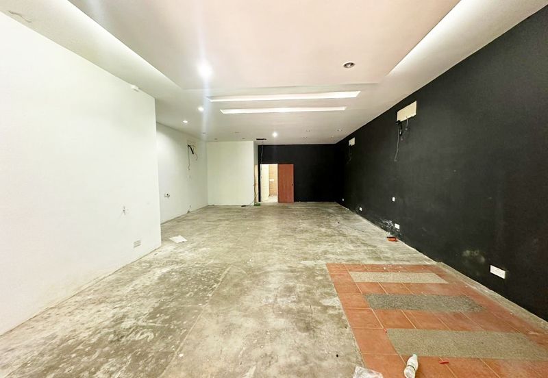 (Ground Floor) Jalan Alfa Pusat Perdagangan Subang Permai Seksyen U6