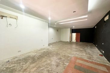 (Ground Floor) Jalan Alfa Pusat Perdagangan Subang Permai Seksyen U6