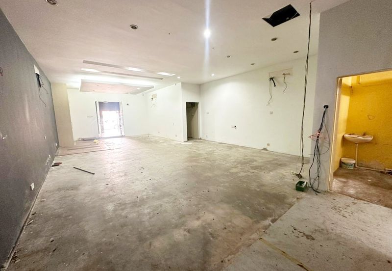 (Ground Floor) Jalan Alfa Pusat Perdagangan Subang Permai Seksyen U6