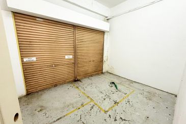(Ground Floor) Jalan Alfa Pusat Perdagangan Subang Permai Seksyen U6