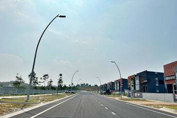 Elmina Business Park