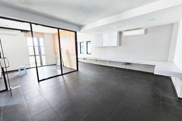 (2 Storey) Kampung Tunku SS1 PJ Petaling Jaya