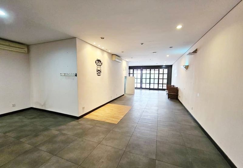 (2 Adjoining Blocks) Bistari De Kota Kota Damansara PJU 5