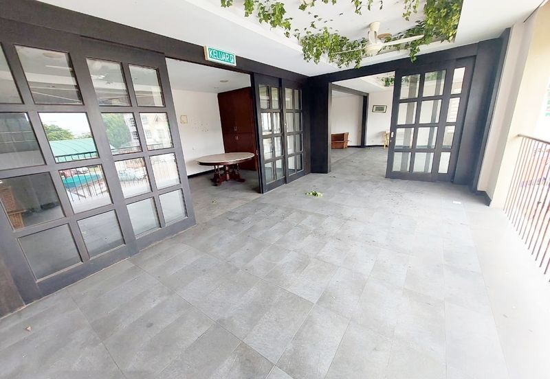 (2 Adjoining Blocks) Bistari De Kota Kota Damansara PJU 5