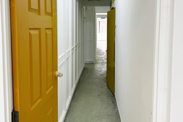 (Main Road 1st Floor) Jalan Ipoh Jalan Sultan Azlan Shah Batu 4 1/2