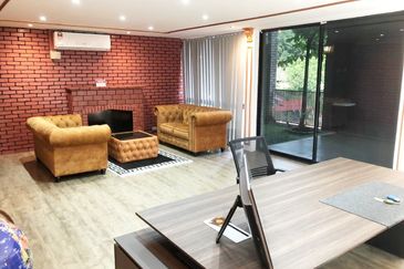 T6, Lightgrey (Pusat Komersial LGSB)