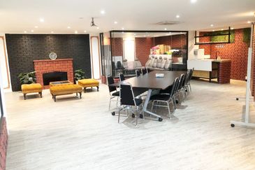 T6, Lightgrey (Pusat Komersial LGSB)