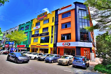 Taman Industrial Sungai Buloh (TSB Commercial Centre)