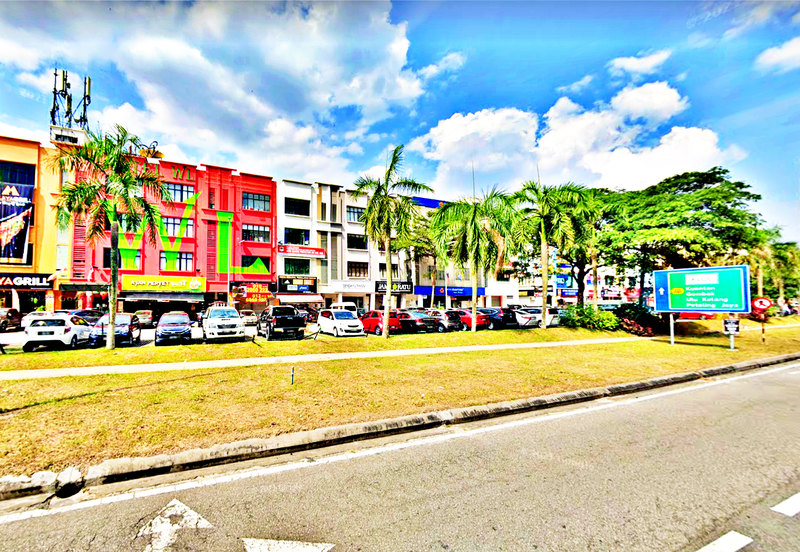 Taman Industrial Sungai Buloh (TSB Commercial Centre)