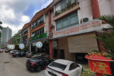 (3 Storey) Sungai Besi Capital Industrial Centre 6 3/4 Miles