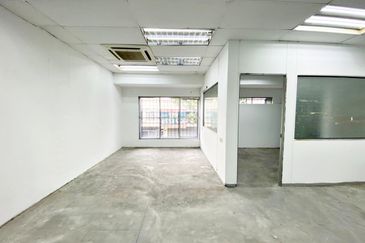 (1 Storey) Sungai Buloh PBI Perindustrian Bukit Indah