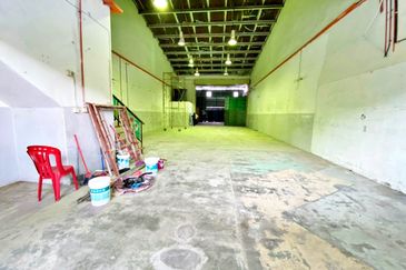 (1 Storey) Sungai Buloh PBI Perindustrian Bukit Indah