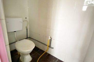 (1 Storey) Sungai Buloh PBI Perindustrian Bukit Indah