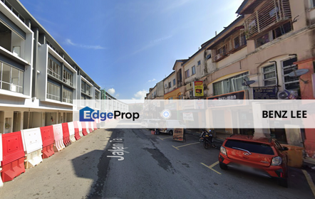 (1st Floor) Rawang Bandar Tasik Puteri Medan Puteri Kundang, Selangor, Rawang