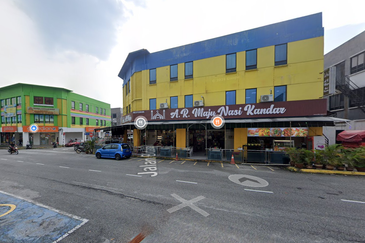 Taman Saujana Utama 3