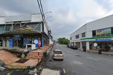 Taman Saujana Utama 3