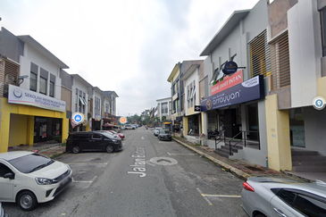 Taman Saujana Utama 3