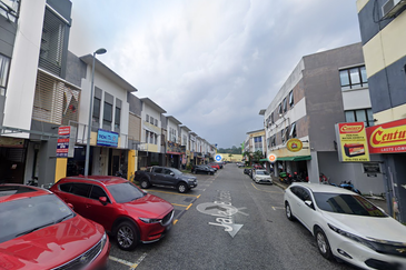 Taman Saujana Utama 3