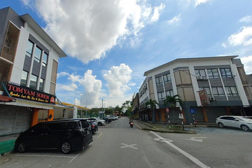 Taman Saujana Utama 3