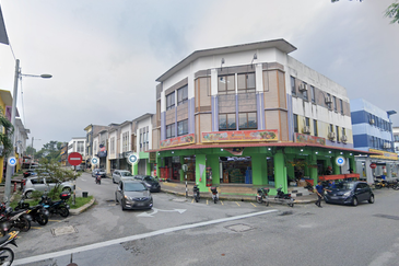 Taman Saujana Utama 3