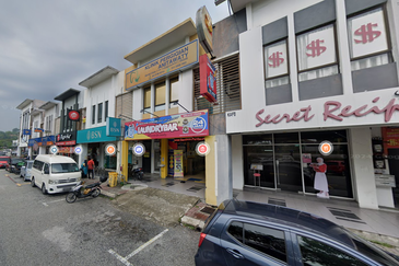 Taman Saujana Utama 3