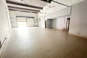 (2 Adjoining Main Road) Biz Avenue 2 Cyberjaya Neo Cyber Lingkaran Cyberpoint Barat