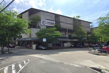 T6, Lightgrey (Pusat Komersial LGSB)