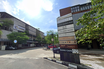 T6, Lightgrey (Pusat Komersial LGSB)