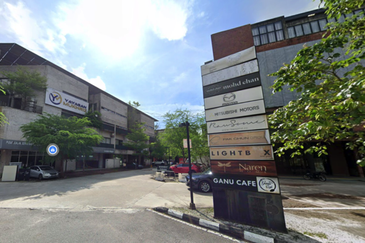 T6, Lightgrey (Pusat Komersial LGSB)