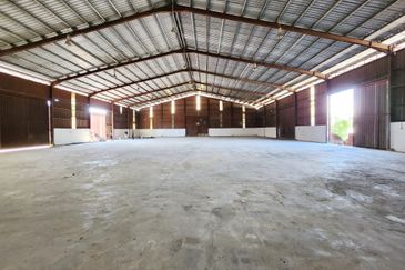 (Size 8K & 14K) Sungai Buloh Kampung Merbau Indah