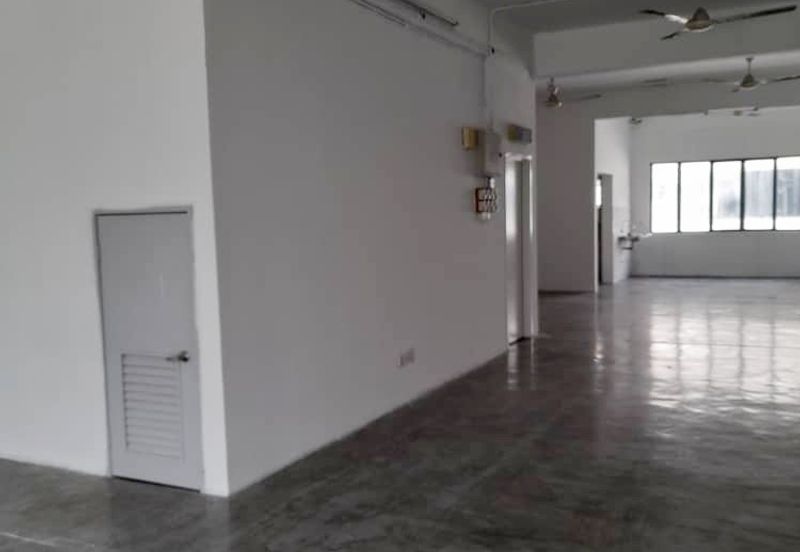 Taman Industrial Sungai Buloh (TSB Commercial Centre)