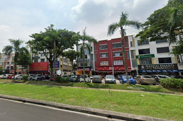 Taman Industrial Sungai Buloh (TSB Commercial Centre)