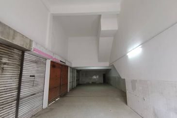 (3 Adjoining) Sultan Azlan Shah Jalan Ipoh