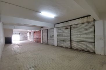 (3 Adjoining) Sultan Azlan Shah Jalan Ipoh