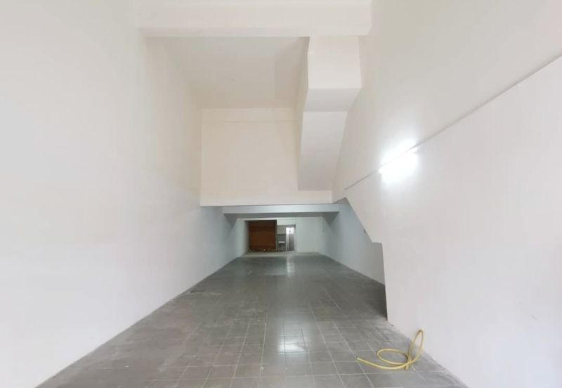 (3 Adjoining) Sultan Azlan Shah Jalan Ipoh