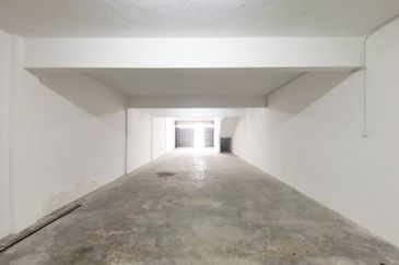 (3 Adjoining) Sultan Azlan Shah Jalan Ipoh