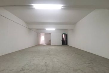 (3 Adjoining) Sultan Azlan Shah Jalan Ipoh