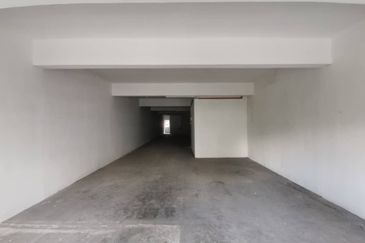 (3 Adjoining) Sultan Azlan Shah Jalan Ipoh