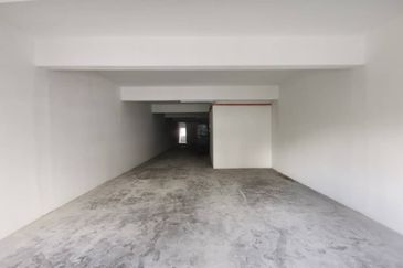 (3 Adjoining) Sultan Azlan Shah Jalan Ipoh