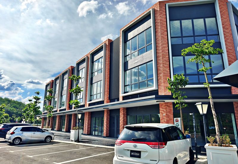 (Main Road) Gardens Square Gamuda Gardens Rawang Sungai Buloh North