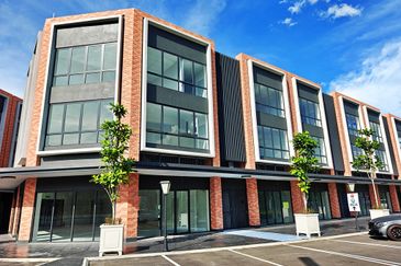 (Main Road) Gardens Square Gamuda Gardens Rawang Sungai Buloh North