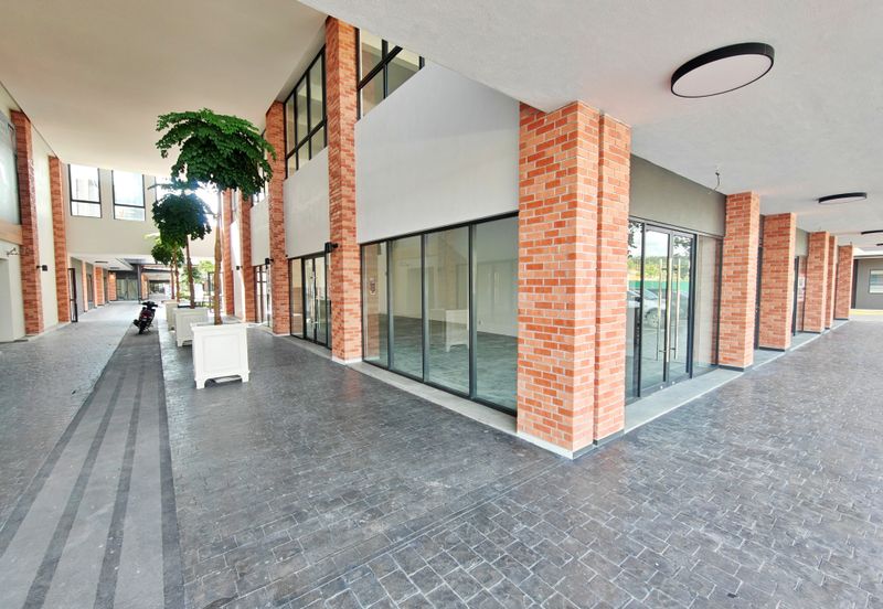 (End Lot Ground Floor) Gardens Square Gamuda Gardens Rawang Sungai Buloh North