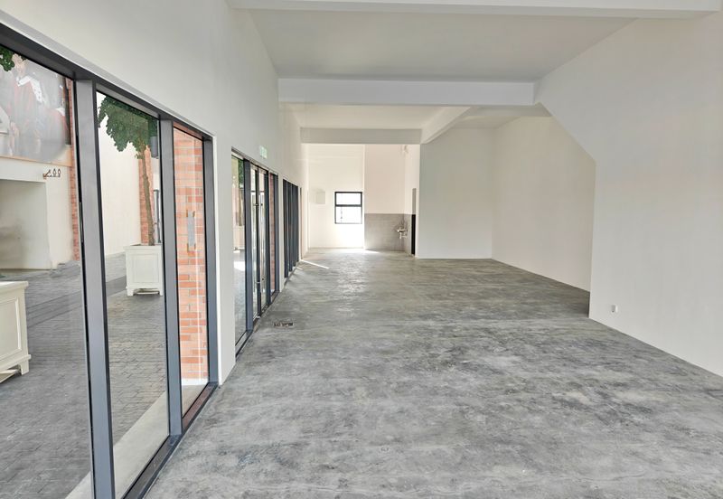 (End Lot Ground Floor) Gardens Square Gamuda Gardens Rawang Sungai Buloh North
