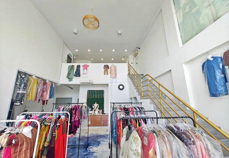 Pusat Perdagangan Maisons